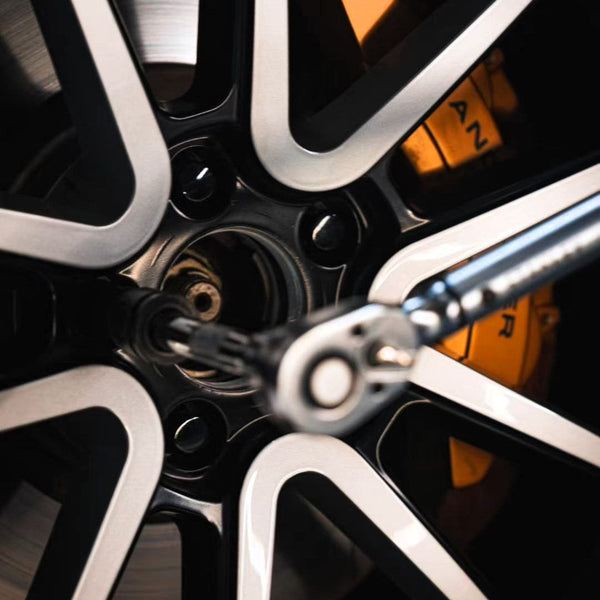 Land Rover Defender lug nuts Australia customer feedback installation details image