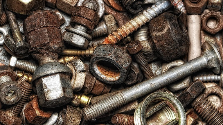 Lug Bolts Corrosion Guide: Coating, Plating & Titanium Rust Resistance FAQ