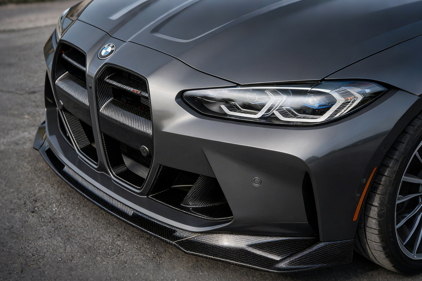 (Close-up) Customer example Dry Carbon Fiber Front Bumper Lip Splitter mp Style For BMW G80 G82 M3 M4 (2021-2026)